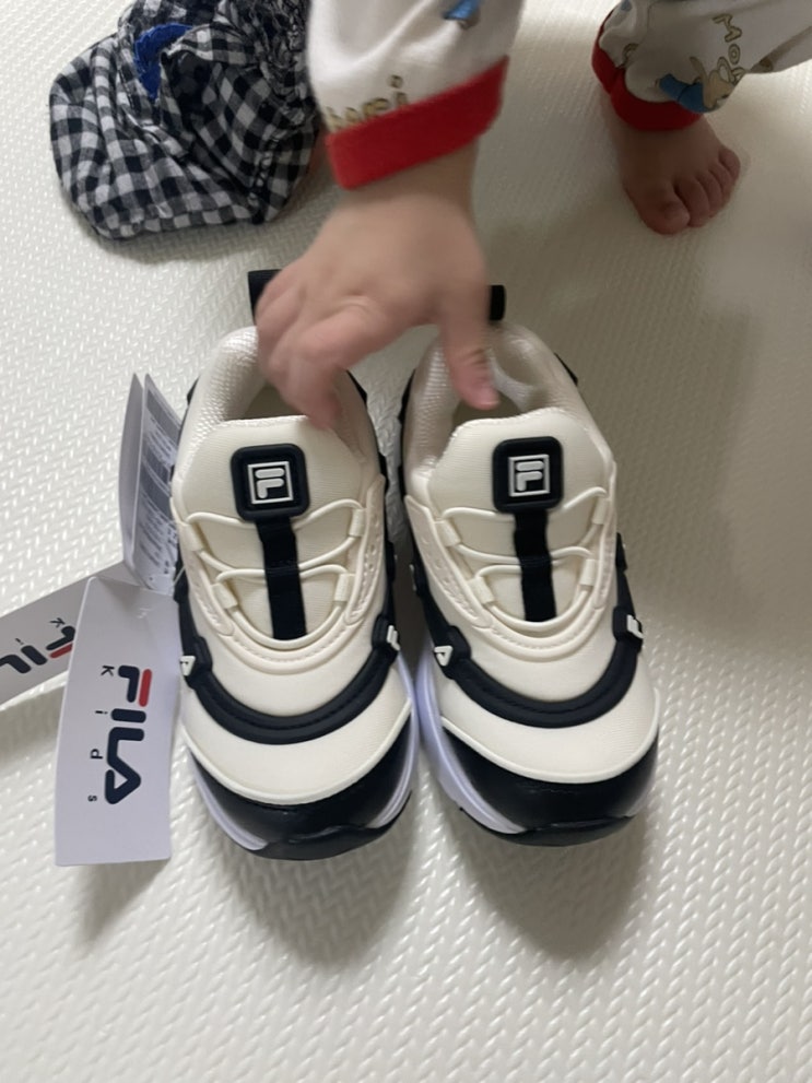 휠라 FILA 키즈용 꾸미 라이트 PT 운동화 (3RM01298D)