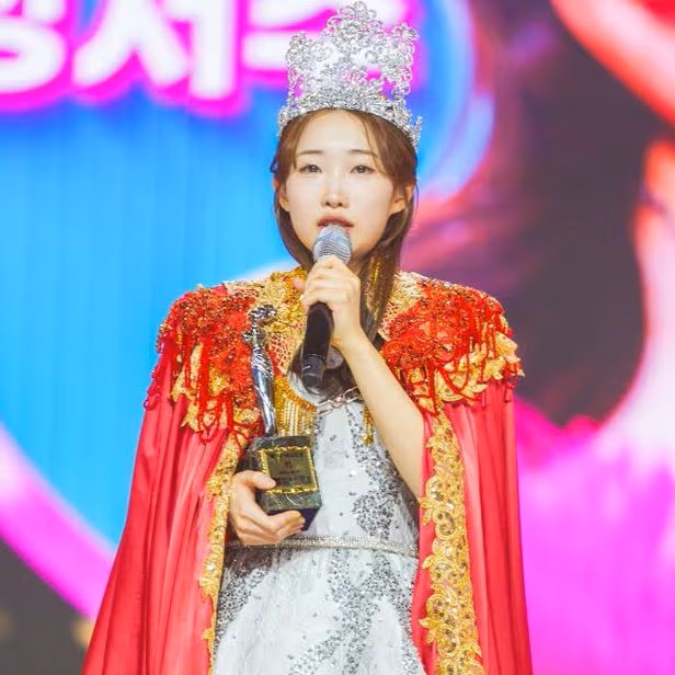 '16세 소녀' 정서주, '미스트롯3' 진...배아현 팬들 분노한 충격적인 이유 '16세 소녀' 정서주, '미스트롯3' 진...배아현 팬들 분노한 충격적인 이유
