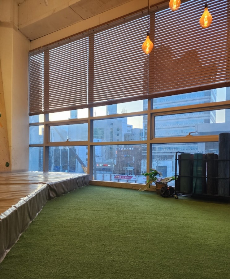  서면 이색 데이트 추천 연인과 함께 클라이밍을 '웨이브락 클라이밍 서면점'