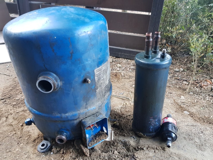  전산실 항온항습기 압축기(Compressor)  수액기 고장 교체