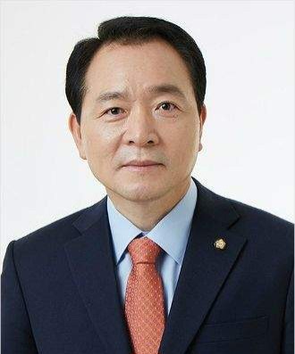 <b>대진연</b>, 국민의힘 당사 난입…"이토 히로부미 논란 <b>성일종 사퇴</b>"