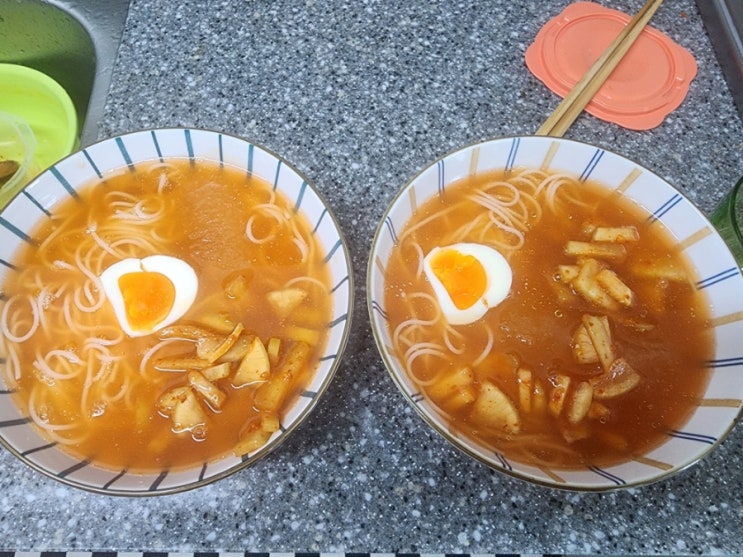  김치말이냉국수 그녀의 해장을 위한 초보요리사의요리