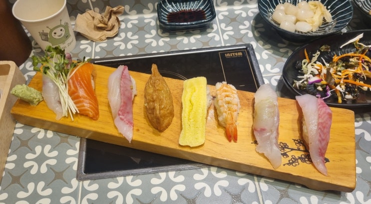  싱싱초밥 인천 검단본점 / 엽기떡볶이 로제 착한맛 / CU 피그인더가든 누룽지 치킨 샐러드