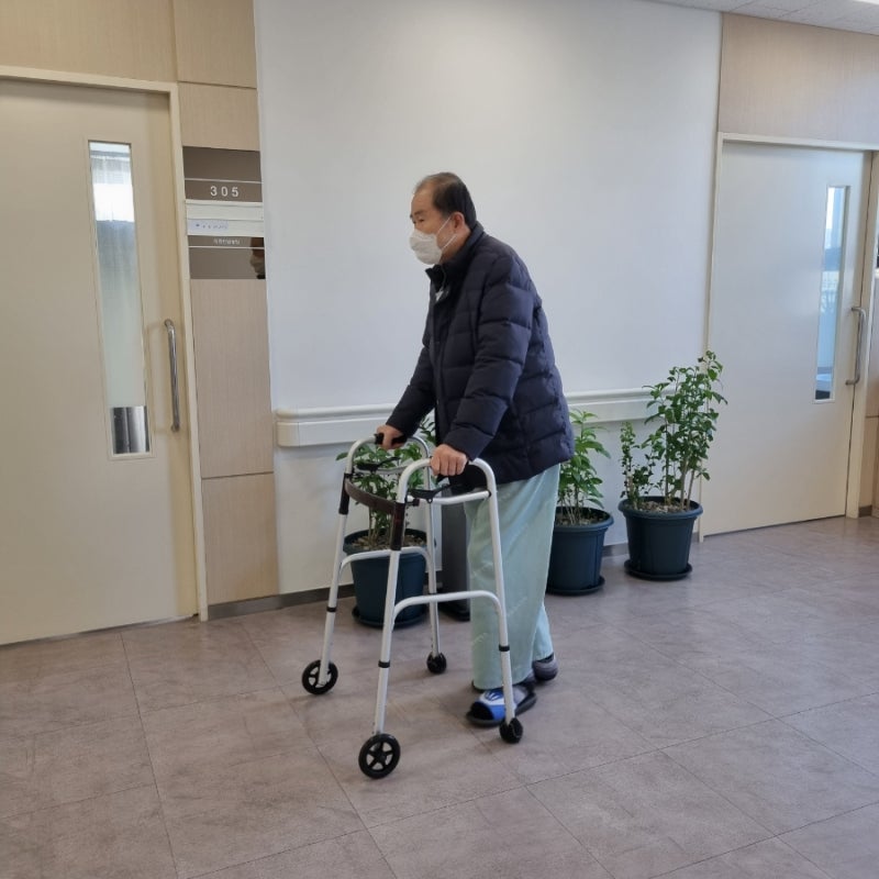 고관절 영양보충제는 부모님께 좋은 선물입니다 고관절 영양보충제는 부모님께 좋은 선물입니다