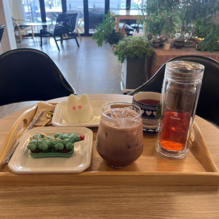   세종도담동카페_귀여운 디저트 가득, 마카롱 맛집 일랑일랑에 다녀오다.