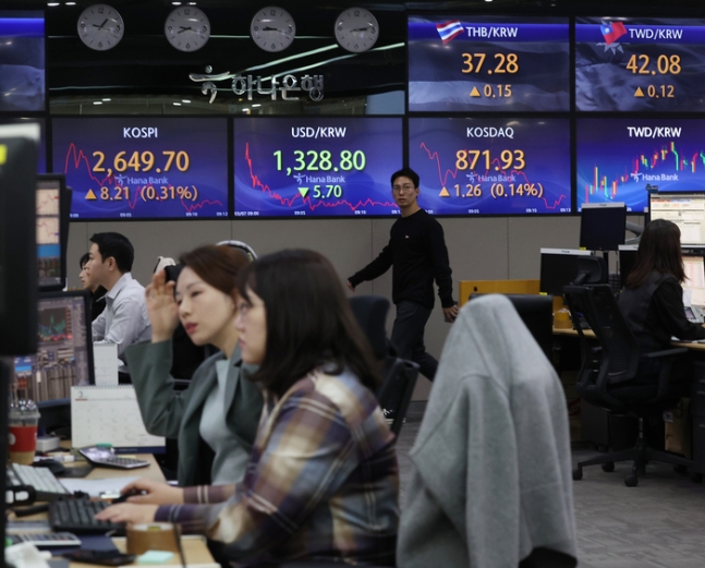외국인 큰손 1위는 ‘이 나라’...밸류업 기대감에 한국증시 몰려왔다 외국인 큰손 1위는 ‘이 나라’...밸류업 기대감에 한국증시 몰려왔다