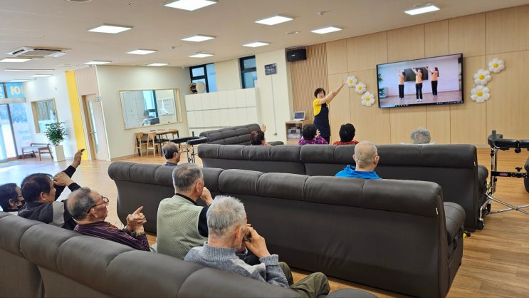  대전 주간보호센터 추천 체조프로그램으로                       어르신들의 활기찬 하루를 책임지는 센터