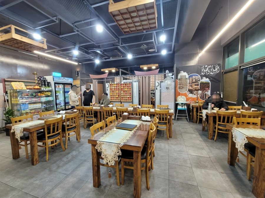 Papalyamanreseutorang photo 3