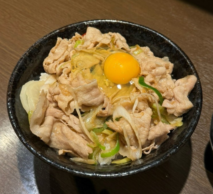  도쿄돔 근처 덮밥 덴세츠 노 수타돈야 안기다림