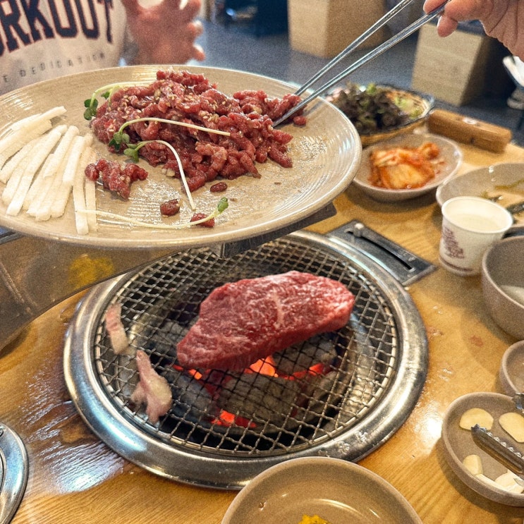  다 맛있지만 의외로 육회가 제일 맛있었던 뚜레한우 춘천점 홍천한우 정육식당 리뷰.