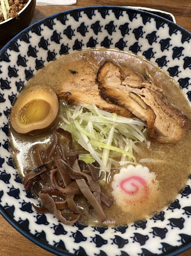 [도모다찌라멘] 종로 익선동 일본 라멘집,새우튀김 맛집 강추