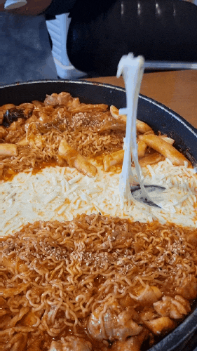  건대역맛집 장인의 손맛 그리고 치즈 장인닭갈비