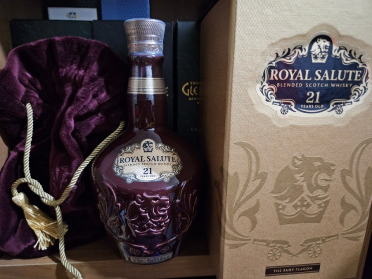  로얄 살루트 21년(BLENDED SCOTCH WHISKY) 개인적인 이야기와 후기