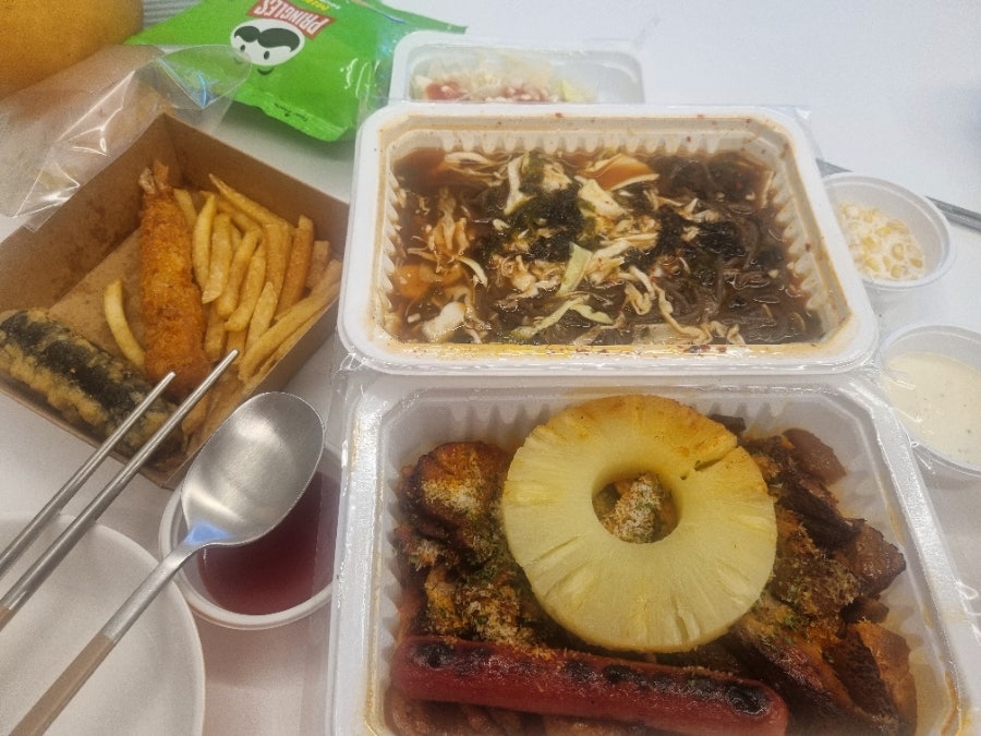 코코넛족발닭발 휘경점 사진 1