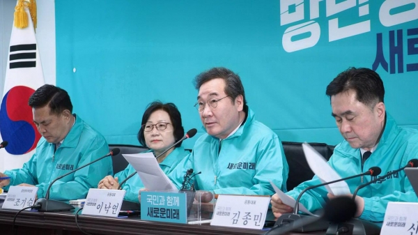 <b>이낙연</b> 광주 <b>광산을 출마</b> 선언…민형배와 맞대결