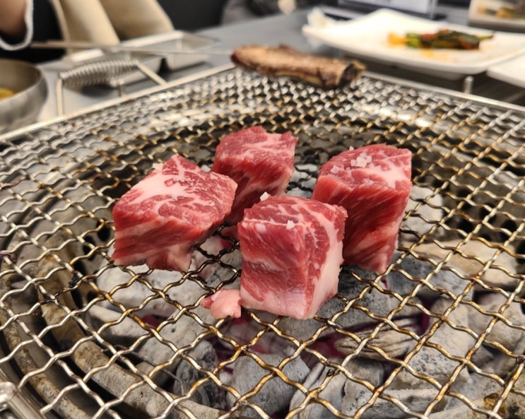  깍뚝꽃살이 있는 마곡 맛집 '우대포 마곡점' 후기