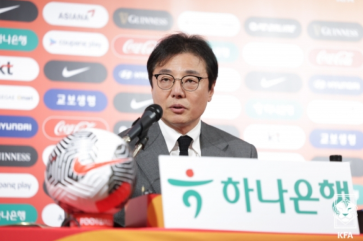 황선홍호, 이강인 포함 축구 대표팀 최종 선수 명단: 2026 북중미 월드컵 예선 (3월) 황선홍호, 이강인 포함 축구 대표팀 최종 선수 명단: 2026 북중미 월드컵 예선 (3월)