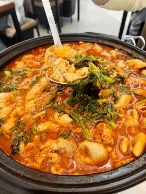  숭인동/신설동 맛집 곱창전골에 수육까지 주는 동신