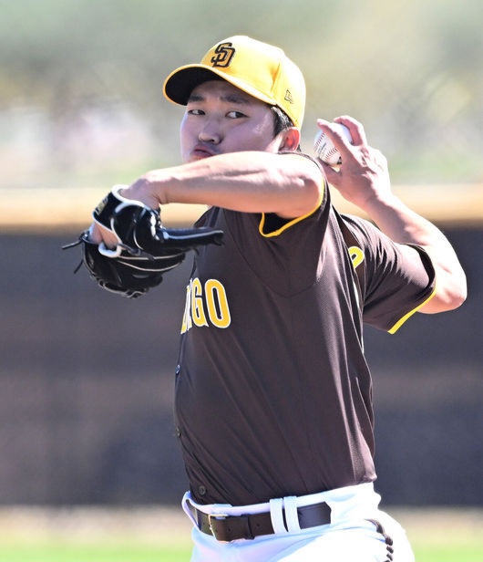 <b>고우석</b> <b>5실점</b> 난타 0.1<b>이닝</b>, MLB 쓴맛 확실, 최악의 투구