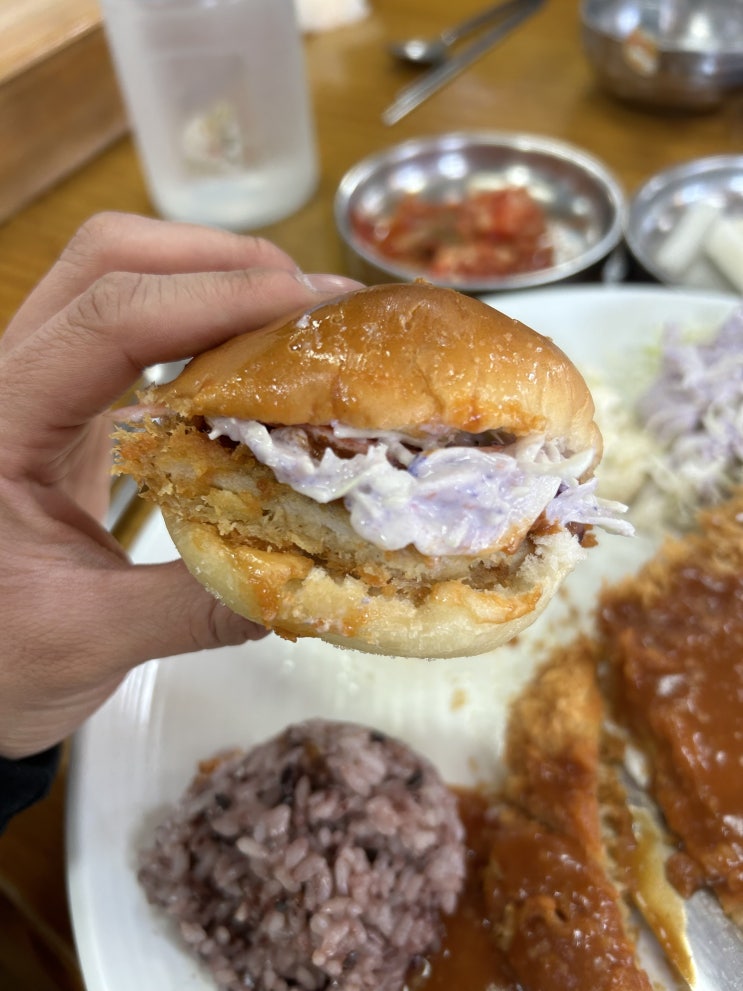  포천 맛집 축석본점 이공국시 무한리필 가성비 돈까스