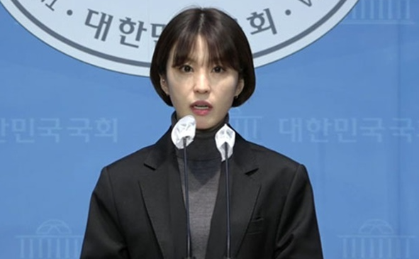 "도봉구가 민주당 호구냐"...더불어민주당 안귀령, “동네 이름 물어보자 '우물쭈물.'”