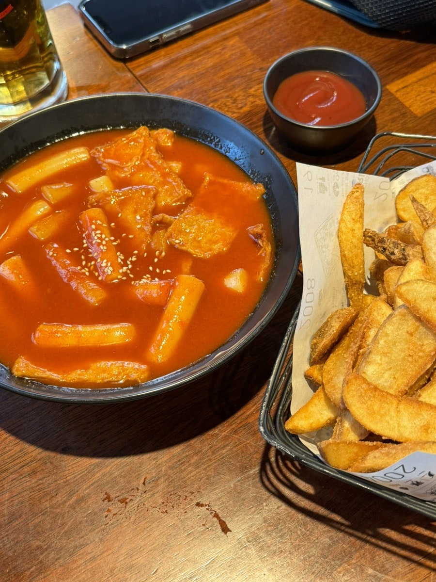 교촌치킨 동천1호점 사진 6