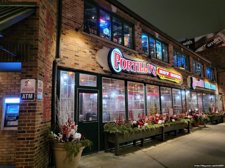 [미국 시카고 미식 일지] 이탈리아식 핫도그?, 인생 핫도그로 불리는 포틸로스 핫도그 방문기(Portillo's & Barnelli's Chicago)