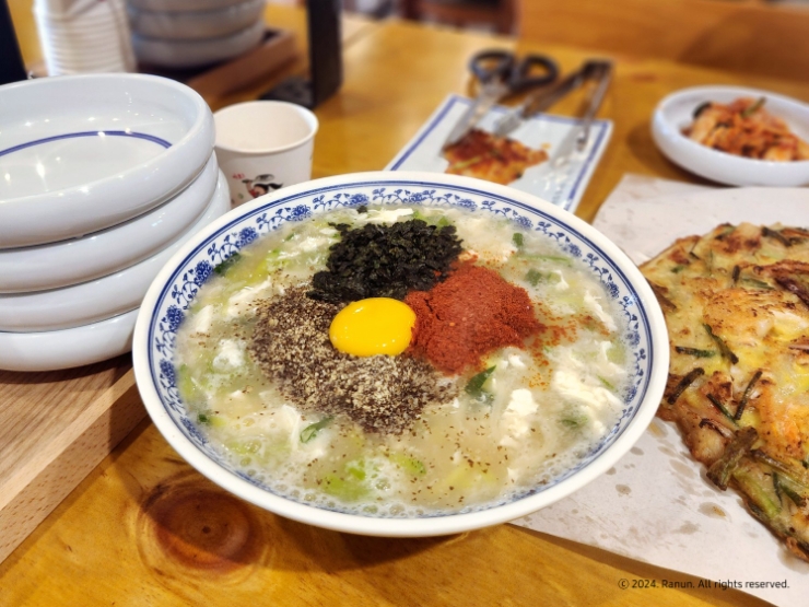  세종 조치원 칼국수 해물파전 맛집 '1984 그수육집칼국수 조치원점'