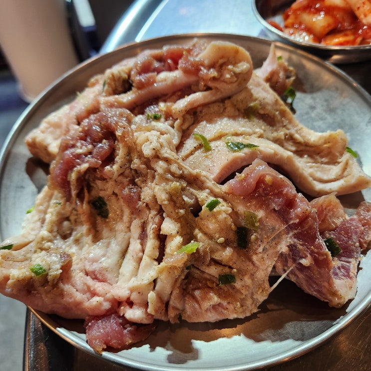 용인 구성 언남동 연탄불에 구워 먹는 고기 맛집 '봉급날'