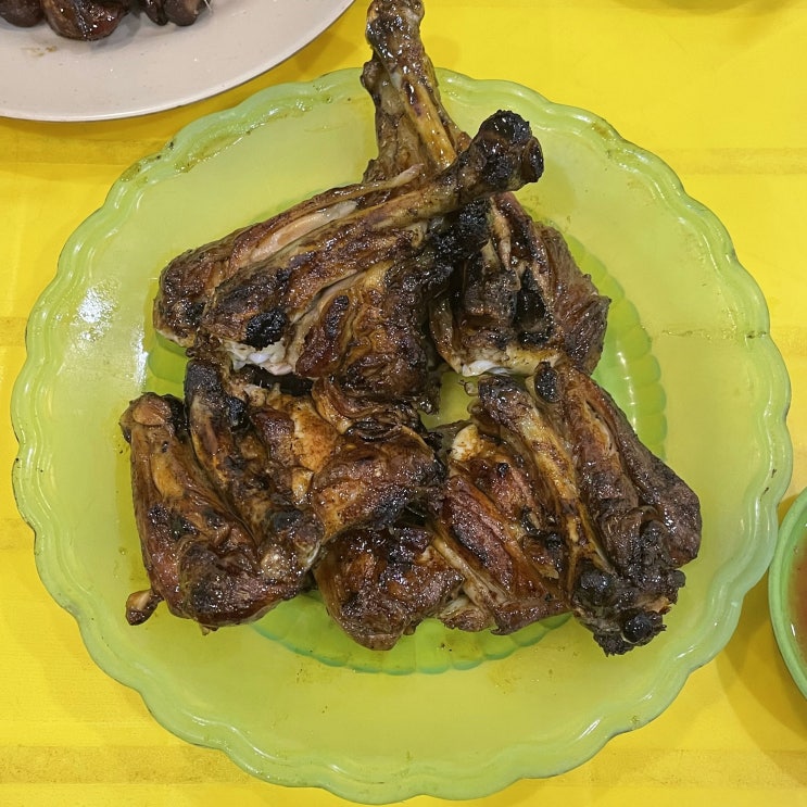  [하노이 맛집] 스트리트 푸드 파이터 닭구이 골목 Gà Nướng Thịnh Vượng (닭다리, 닭날개, 닭발 구이)