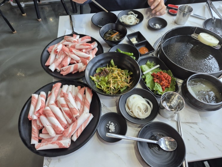  서산 예천 소고기집 소확행-한우차돌박이 먹어보기 밑반찬도 맛있잖아?