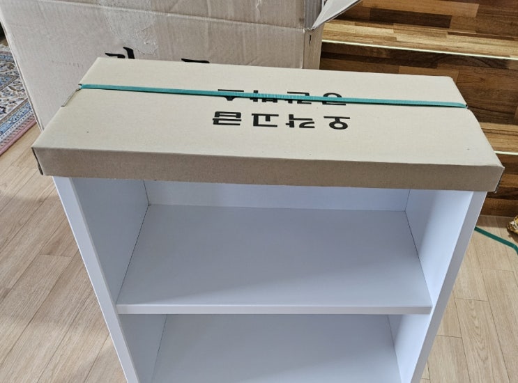  오피스텔 좁은 공간 2단 책장으로 활용하기