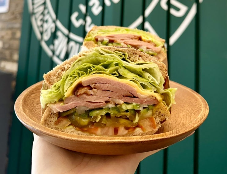  달리는 커피, 수원 광교 브런치와 샌드위치가 맛있는 곳