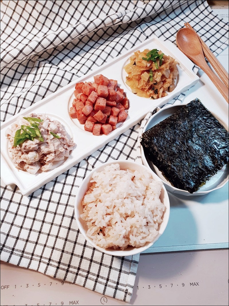 참치마요 묵은지 김밥 성시경 레시피 직접 싸서 먹는 김밥?