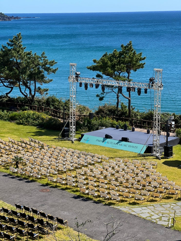  감성있는 의자 대여 하는곳 아웃도어 본부 입니다.