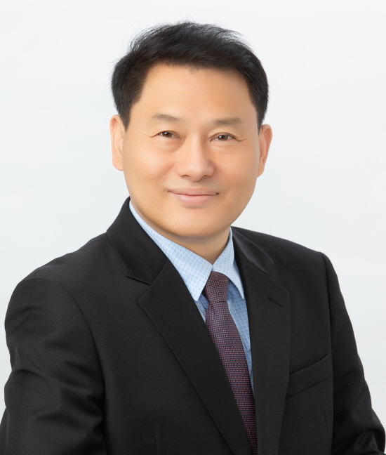 민주당 유성찬 "지속적으로 환경운동및 사회개혁운동 하겠다"