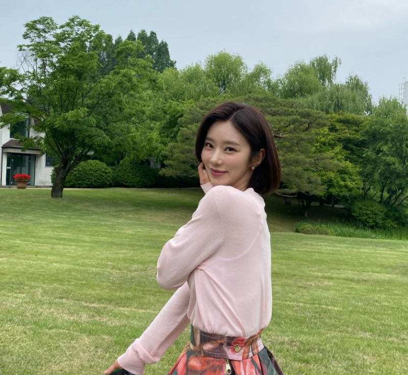 Queen of Tears' Two-Faced Cheon Da-hye: Lee Joo-bin's Profile, Namuwiki, Instagram
