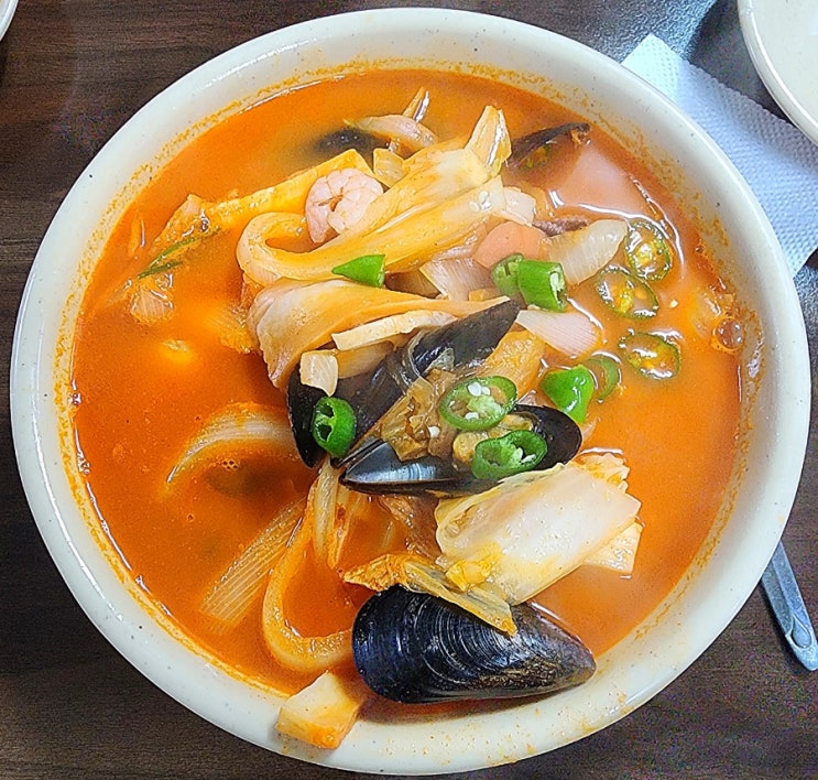  면목동 용궁 - 평범해보이지만 국물맛은 심상치 않았던 짬뽕