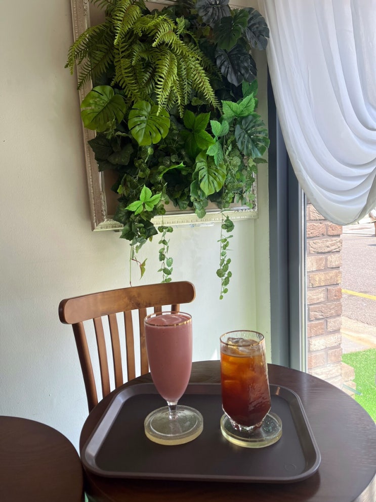  영종도 운서역 신상카페 cafe khan 분위기 좋아요