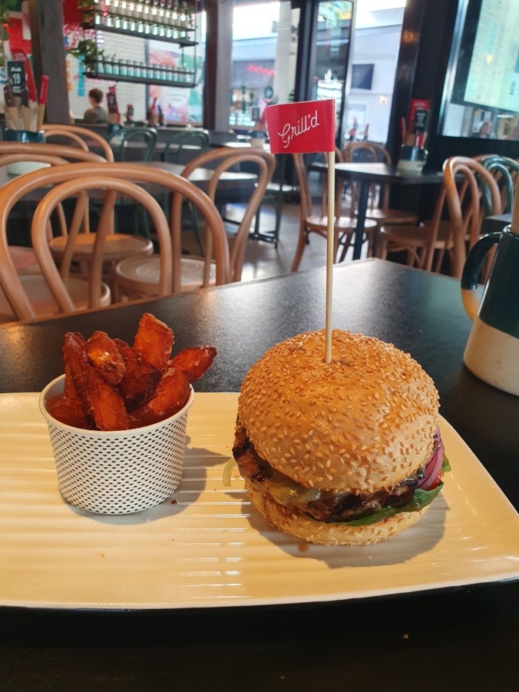  호주 QLD 골드코스트: 하버타운 수제버거 맛집 그릴드 Grill'd