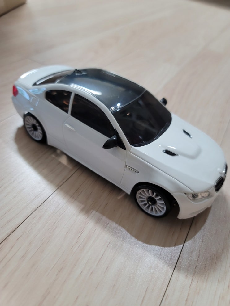  WLtoys K969 개봉 및 BMW M3 body 장착