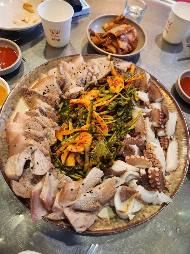 수원 돔베고기와 문어숙회가 맛있는 광교 상현 맛집 : 법조로 포차포차
