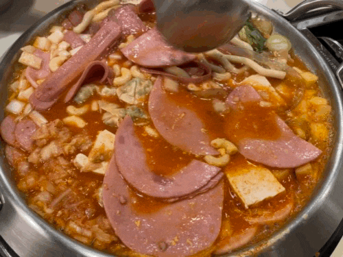  회기동 경희대 맛집 추천 밥&라면 사리 무한리필 킹콩부대찌개