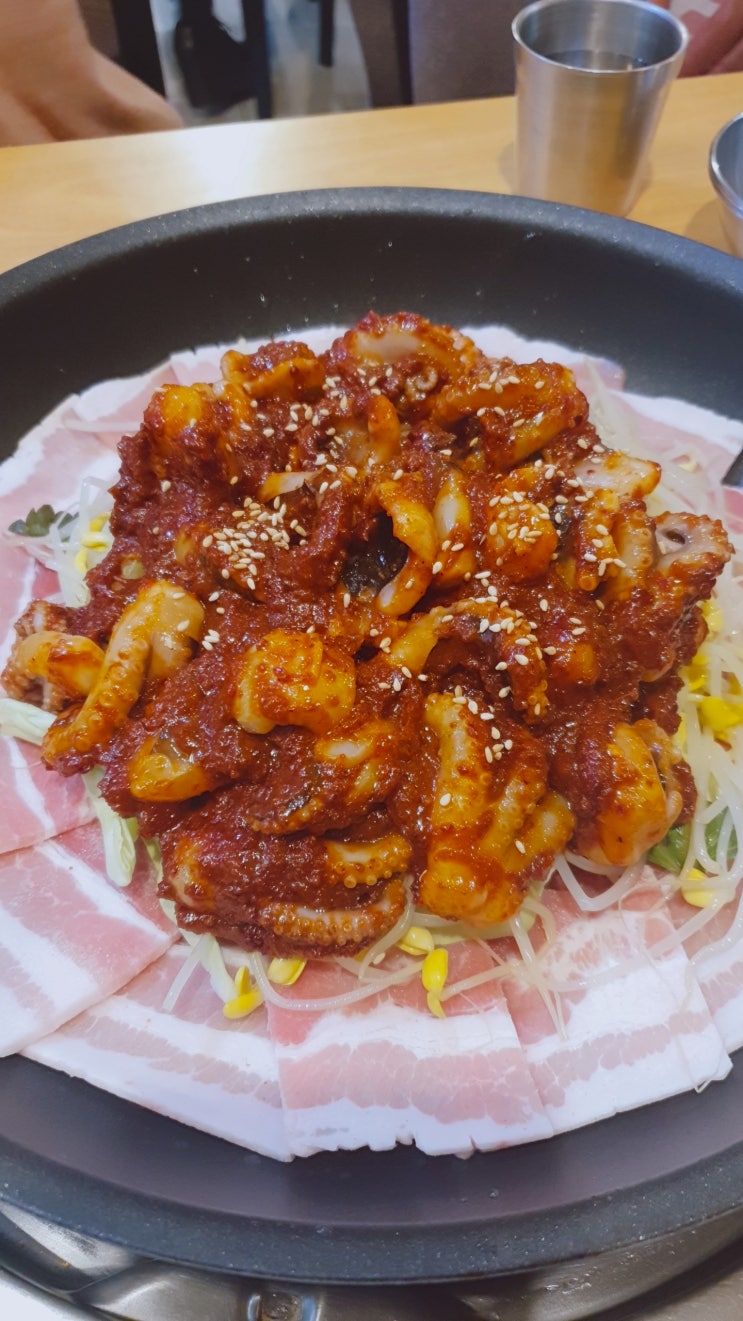  [흑백집]구로디지털단지점. 쭈삼맛집. 냉삼맛집!흑백집.위치,가격정보,맛보장 등 찐후기!!