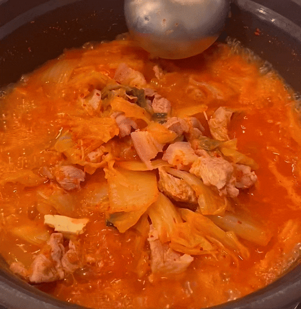  상현역 광교 한식 간단 한 끼 백채 김치찌개