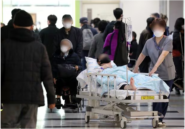 ‘<b>전공의</b> 의존’ <b>빅5</b> 병원 결국 탈났다...서울대·아산병원... 