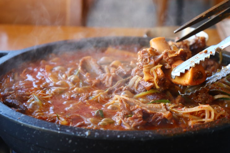  부산 송정 맛집하면 맘보식당 해운대송정본점 아입니까 