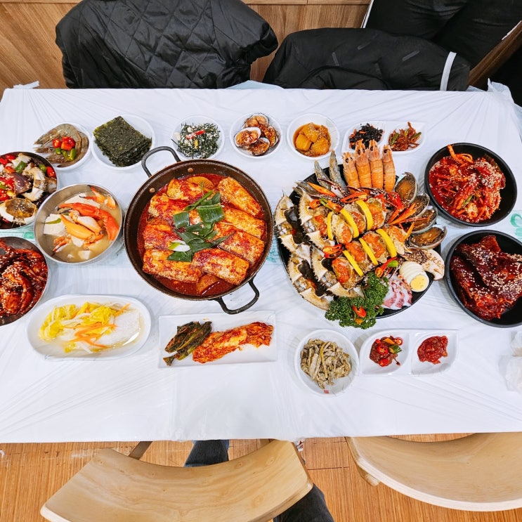  여수 가족여행 가볼만한곳 봉산게장거리 게장백반 잘하는집