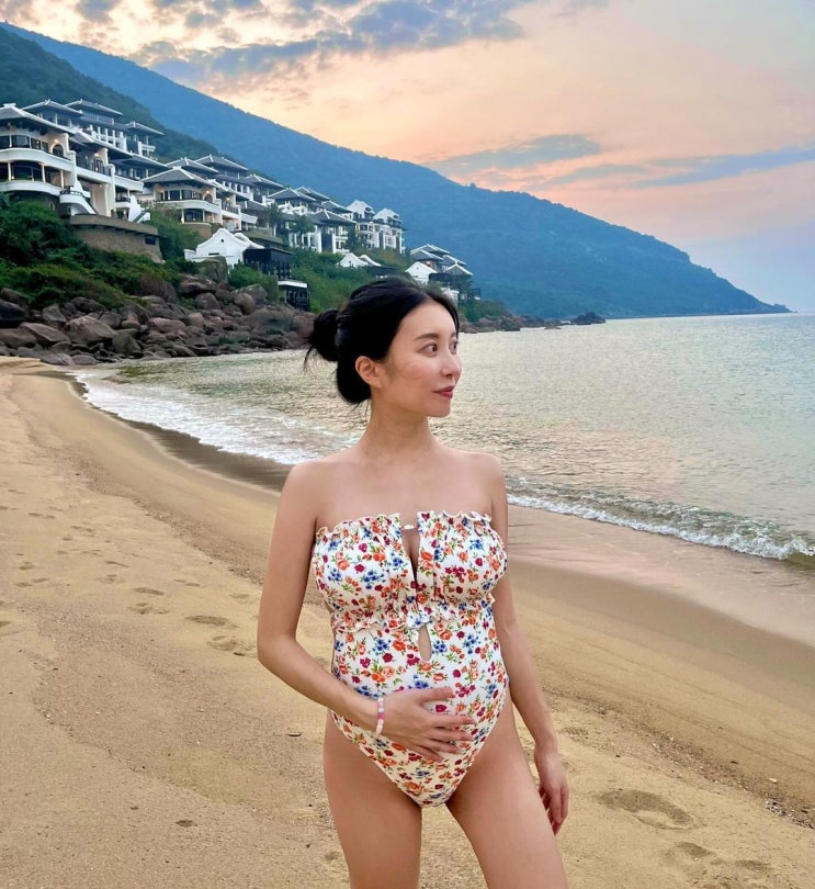 '이지훈' 아야네, 6개월 임산부의 수영복룩..."남편이 지금 더 예쁘대요" '이지훈' 아야네, 6개월 임산부의 수영복룩..."남편이 지금 더 예쁘대요"