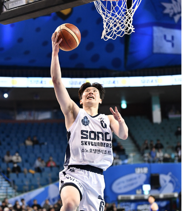  2024년3월15일 스카이거너스 창원 LG 세이커스 [ KBL 농구 경기 분석 ] : "스포라이브 승부 예측 게임" + 무료머니증정